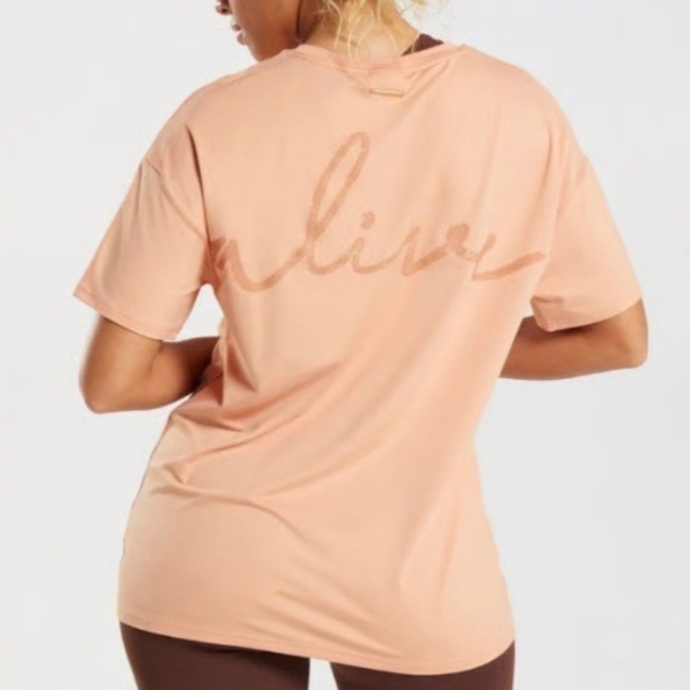 GYMSHARK WHITNEY OVERSIZED T SHIRT